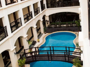 Golden Phoenix Hotel Boracay