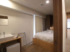 OHWA hostel minowa station