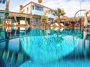 Dört Mevsim Alaçatı Otel