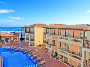 Porto Kalamaki Hotel