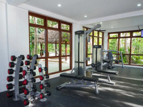 Отель Summer Island Maldives