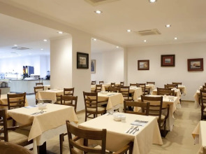 Senator Gran Vía 70 Spa Hotel