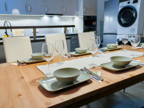 Corvin Point Rooms and Apartments