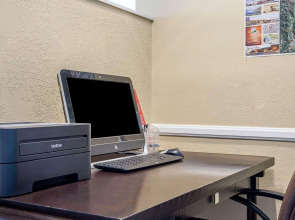 Clarion Inn Near China Lake Naval Station