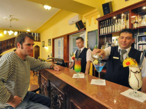 Fried Castle Hotel and Restaurant