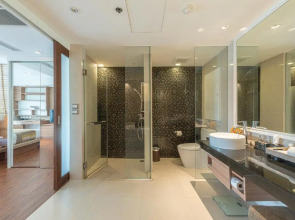 Summit Windmill Golf Suite Hotel @Suvarnabhumi