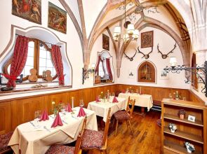 Alpenrose Traditionsgasthof Mittenwald