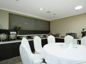 Insadong Crown Hotel