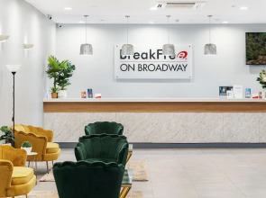 BreakFree on Broadway Sydney