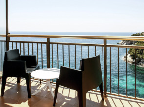 Globales Cala Vinas Adults Only 16+