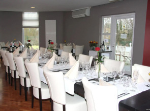 Ibis Styles Charleroi Airport Aero44