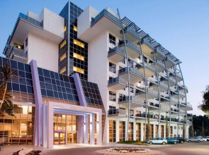 Kfar Maccabiah Hotel and Suites