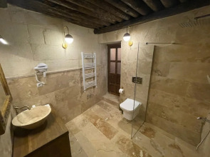 Bella Vista Stone House