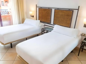 Отель Oh Nice Caledonia