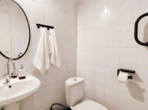 Солнечный эвкалипт на улице Крылова