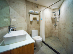 Erus Suites Hotel Boracay