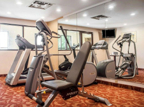 Quality Inn Buffalo Airport