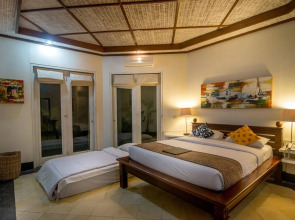 Gajah Biru Bungalows Hotel