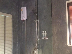 Check In & Chill Out Laem Sok Pier