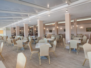 Отель Alexandros 