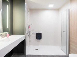 Moxy Paris Val D’Europe