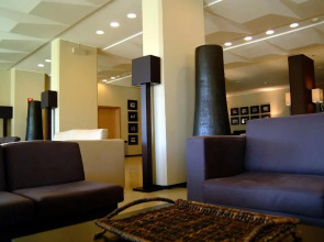 Carcavelos Beach Hotel