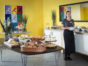 CABINN Express Hotel