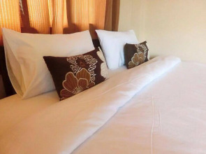 Panisara Pool Villa Huahin