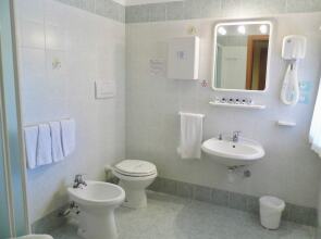 Hotel con piscina a La Maddalena