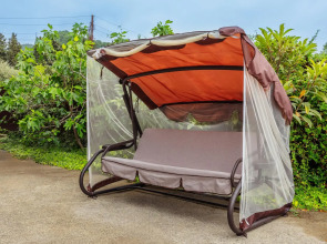 House Izbushka (Zhiloj dom)