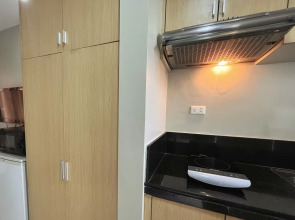 Rumi Apartelle Hotel