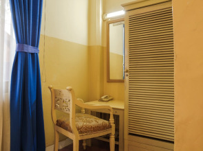 RedDoorz @ Jalan Jaksa