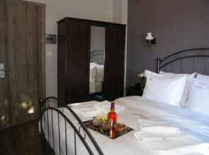 Theatro Hotel Odysseon