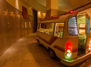 Pão de Açúcar – Vintage Bumper Car Hotel