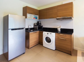 The Lago Apartments by Tropiclook