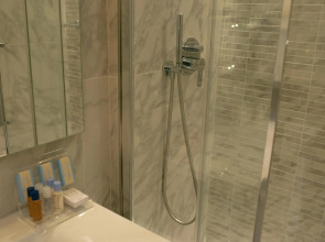 Point Hotel Barbaros