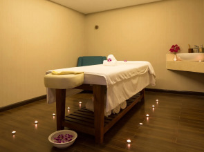 Cam Ranh Riviera Beach Resort & Spa