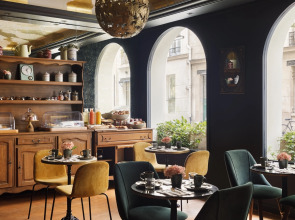 NEWHOTEL REPUBLIQUE (ex Albert's Hotel)