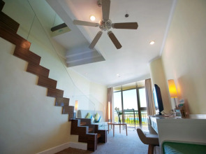 Sunshine Resort Intime Sanya