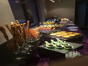 Grand Continent International Hotel