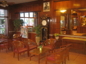 Suriwong Chumphon Hotel