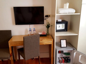 Makati Riverside Inn