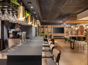 Hôtel Restaurant Campanile Paris 19 - La Villette