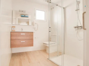 Hotel Pirineo Figueres by Pierre and Vacances