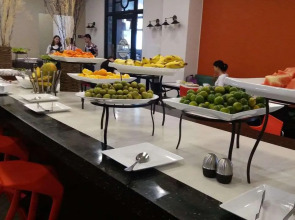 Fairway Colombo - Sri Lanka's First Hotel With Robot Technology