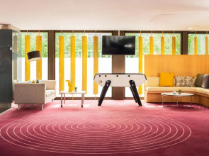 Отель Mercure Paris Centre Tour Eiffel 