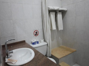 Rezeiky Hotel And Camp Luxor