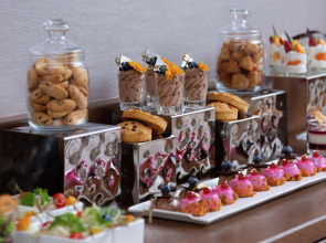 Отель DoubleTree by Hilton Almaty