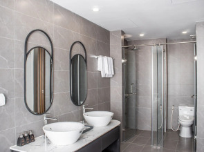 Grand Tourane Nha Trang Hotel