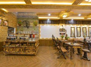 La An Old Town Hotel